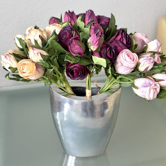 13 1/4" Red Purple 12 Bud Faux Artificial Roses Rosebuds Flower Bundle Bouquet - Picture 4 of 5